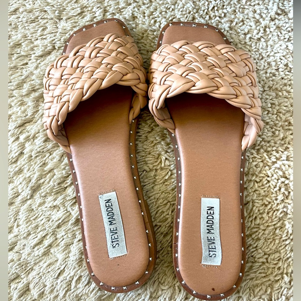 Lightly worn womens sandals Steve Madden